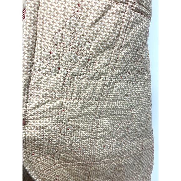 Hand Stitch Christmas Tree Patchwork Heart Quilt Beige Rectangular Buttons - Picture 6 of 7